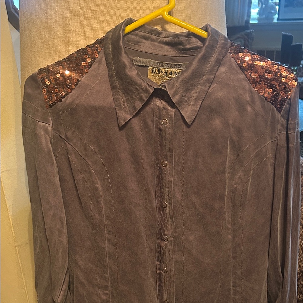 De-Nang silk blouse